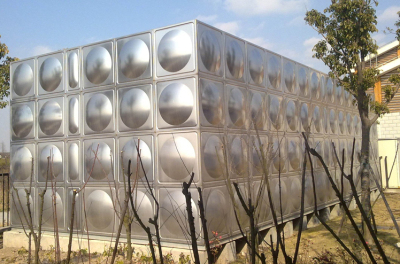 Stainless steel water tank